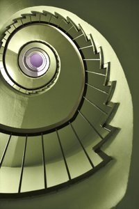 Escalier en colimaçon géométrique - Christina Sillen