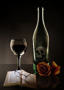 Crâne et rose au vin