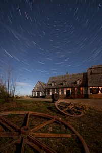Star Trails Country Home - Christoph Schaarschmidt