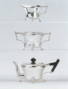 Service à thé en trois pièces, conçu en 1878, fabriqué par Hukin & Heath - Christopher Dresser