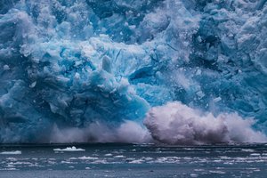 Un important effondrement de glacier - Chuanxu Ren