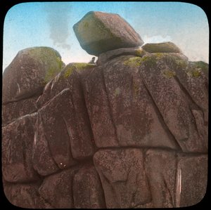 Logan Rock, près de Treen, Cornouailles, fin 19ème ou début 20ème siècle - Church Army Lantern Department