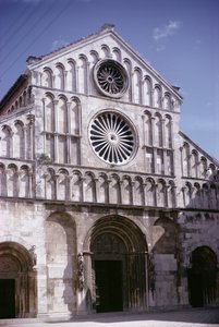 Façade de la cathédrale - Croatian School