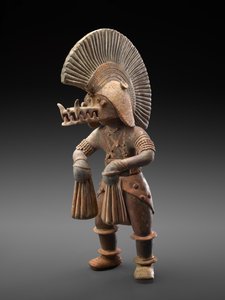 Danseur avec casque de crocodile, 300 av. J.-C.-300 apr. J.-C. - Culture Colima