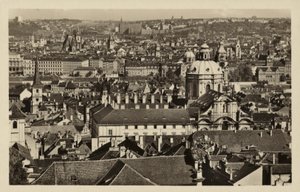 Carte postale représentant une vue générale de Prague