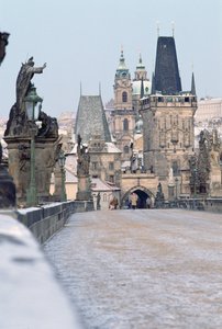 Vue du pont Charles, construit en 1367