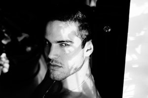 Men, 2011 (photo)