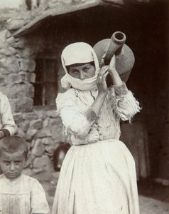 Fille de campagne arménienne, Erevan, Arménie