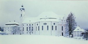 Vue de la Wieskirche sous la neige - Dominikus Zimmermann