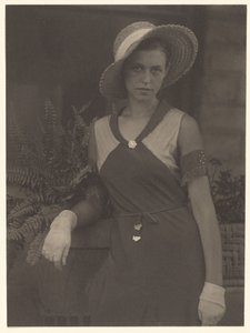 [Grace Combs, Hindman, Kentucky] - Doris Ulmann