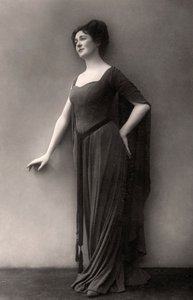 Miriam Clements, acteur et interprète britannique, 1910 - Dover Street Photo Studio