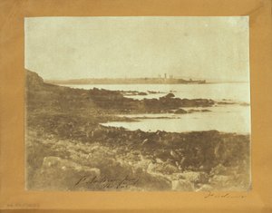 Vue lointaine de St. Andrews depuis l