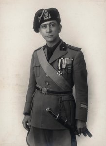 Album "MVSN- Chemises noires": Major Senior de la Milice Médicale