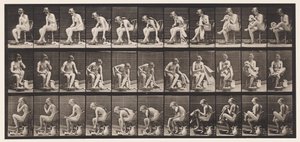 Soulever une serviette en étant assis et essuyer les pieds - Eadweard Muybridge