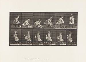 Planche 481. Enfant, soulevant une poupée, tournant et s