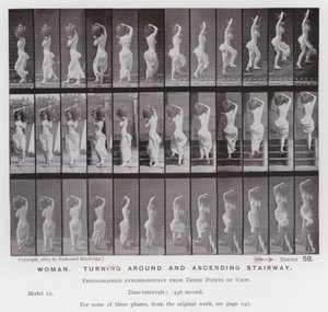 La figure humaine en mouvement : Femme, tournant et montant un escalier (photo n/b) - Eadweard Muybridge