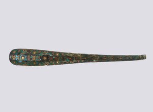Crochet de vêtement - Eastern Zhou Dynasty Chinese School