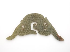 Pendentif - Eastern Zhou Dynasty Chinese School