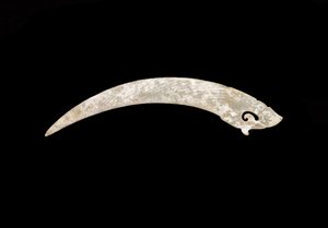Pendentif - Eastern Zhou Dynasty Chinese School