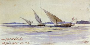 Trois navires de transport égyptiens traditionnels, naviguant sur le Nil, près de Gebel el-Silsila ou Gebel Silsileh (Égypte)