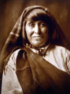 Une femme Acoma, c. 1904, photo Edward S. Curtis - Edward Sheriff Curtis