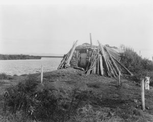 Sur la rivière Selawik, vers 1929