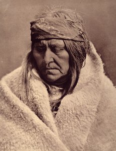 Deux Ours, femme piegan - Edward Sheriff Curtis