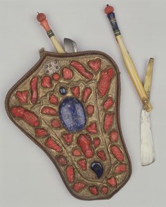 Paire de rasoirs avec supports, trouvés sur le champ de bataille d