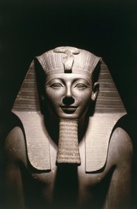 Égypte, Détail de la statue de Thoutmôsis III (avant 1479-vers 1425 av. J.-C.), dix-huitième dynastie, du temple d