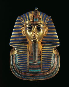 Masque funéraire en or de Toutankhamon (1347/1338 av. J.-C.) incrusté de lapis-lazuli, obsidienne et turquoise - Egyptian 18th Dynasty