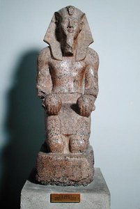 Statue agenouillée d