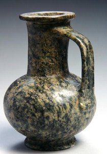 Cruche, Nouvel Empire, c.1479-1353 av. J.-C. (serpentine verte) - Egyptian 18th Dynasty