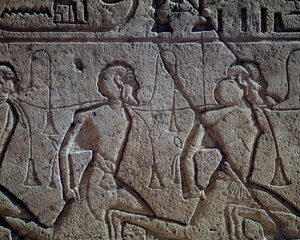 Prisonniers assyriens de Ramsès II, relief, Temple principal d