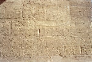 Relief représentant des troupes égyptiennes prenant d