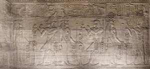 Reliefs dans le sanctuaire intérieur, temple de Philae, Assouan, Égypte - Egyptian 30th Dynasty