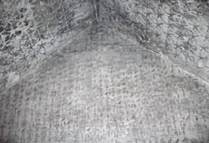 Toit et mur de la chambre funéraire de la pyramide d
