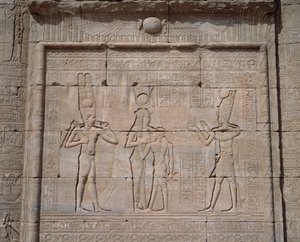 Antiquité égyptienne : vue des bas-reliefs du temple de la déesse Hathor à Denderah - Egyptian Egyptian