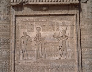 Antiquité égyptienne : vue des bas-reliefs du temple de la déesse Hathor à Denderah - Egyptian Egyptian