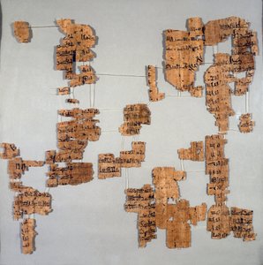 Antiquité égyptienne: fragments du papyrus connu sous le nom de Canon Royal ou Papyrus royal contenant la liste des pharaons de la 1ère à la 17e dynastie. Turin, Musée égyptien - Egyptian Egyptian