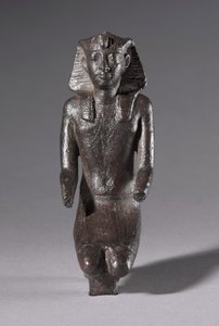 Statuette de roi agenouillé, période gréco-romaine, 304-30 av. J.-C. - Egyptian Ptolemaic Period