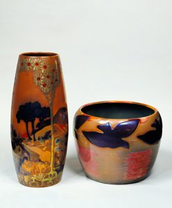 Vases en verre camée avec corps globulaires - Emile Galle