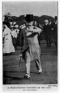 Un instantané caractéristique du défunt Dr Barnado (1845-1905) - English Photographer
