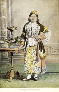 Jeune acteur indien (photo en couleur) - English Photographer