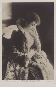 Adelina Patti, soprano colorature italienne - English Photographer
