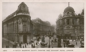 Aldwych avec le théâtre Gaiety et l