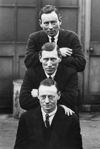 Bernard, Horace et Tom E. Grant (de haut en bas) - English Photographer