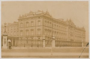 Palais de Buckingham, 1876 - English Photographer