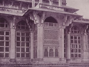 Fenêtre en treillis sculpté, Gwalior - English Photographer