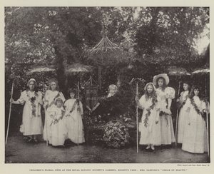 Fête florale des enfants aux jardins de la Royal Botanic Society, Regents Park, Le rêve de beauté de Mme Garford - English Photographer