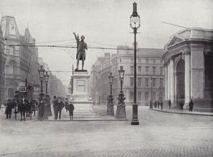 College Green, Dublin, avec la statue de Grattan